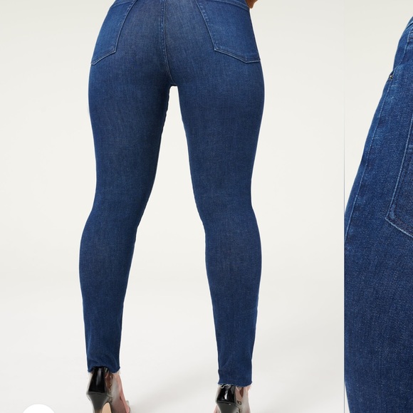 GOOD AMERICAN JEANS **PLUS-SIZE** LOTS OF STRETCH - Picture 4 of 12